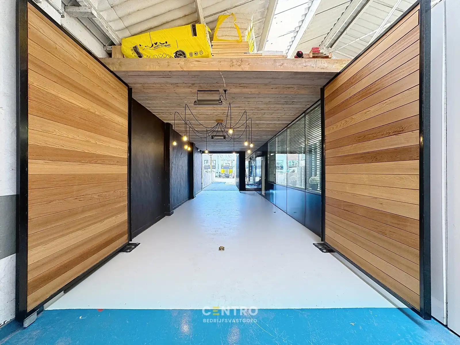 Instapklaar KANTOORGEBOUW te koop met MAGAZIJN (stockage of parkeerplaatsen) en ruim APPARTEMENT (3 slpkms) langs dé Maalse Steenweg te Brugge (Sint-Kruis) foto 15