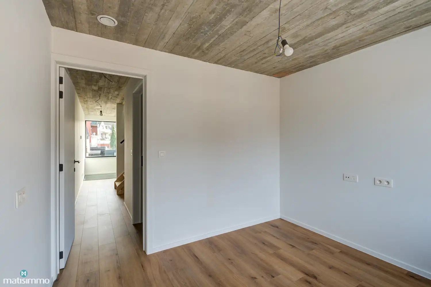 VOLLEDIG VERNIEUWDE TUSSENWONING (EPC A) MET 3 SLAAPKAMERS, BETONKELDER EN TUIN IN STADSCENTRUM BILZEN foto 17