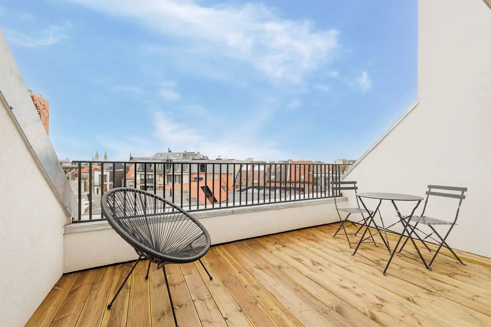 Charmante duplex met terras foto 5