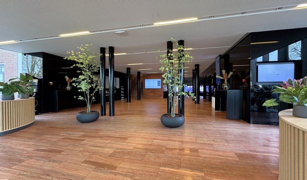 Full-service kantoorruimte in BluePoint Business Center foto 13