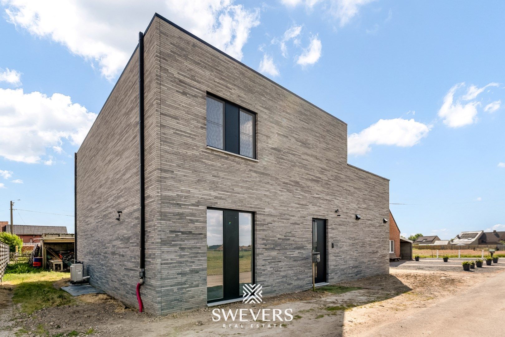 Industrieel chique recent gebouwde woning te Herk-de-Stad  foto 35