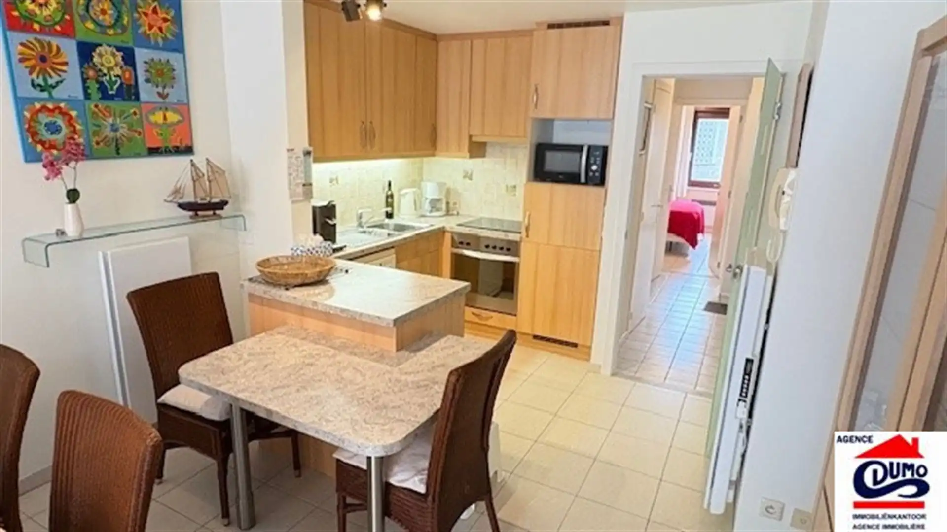 Instapklaar appartement met 2 slpk, lateraal zeezicht foto 9