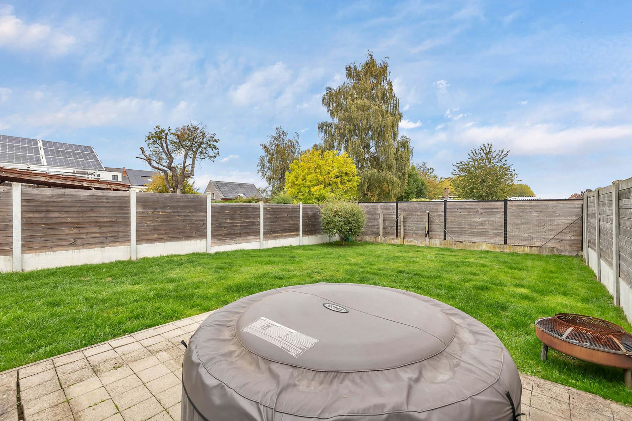 Instapklare woning met tuin en garage in rustige straat  foto 27