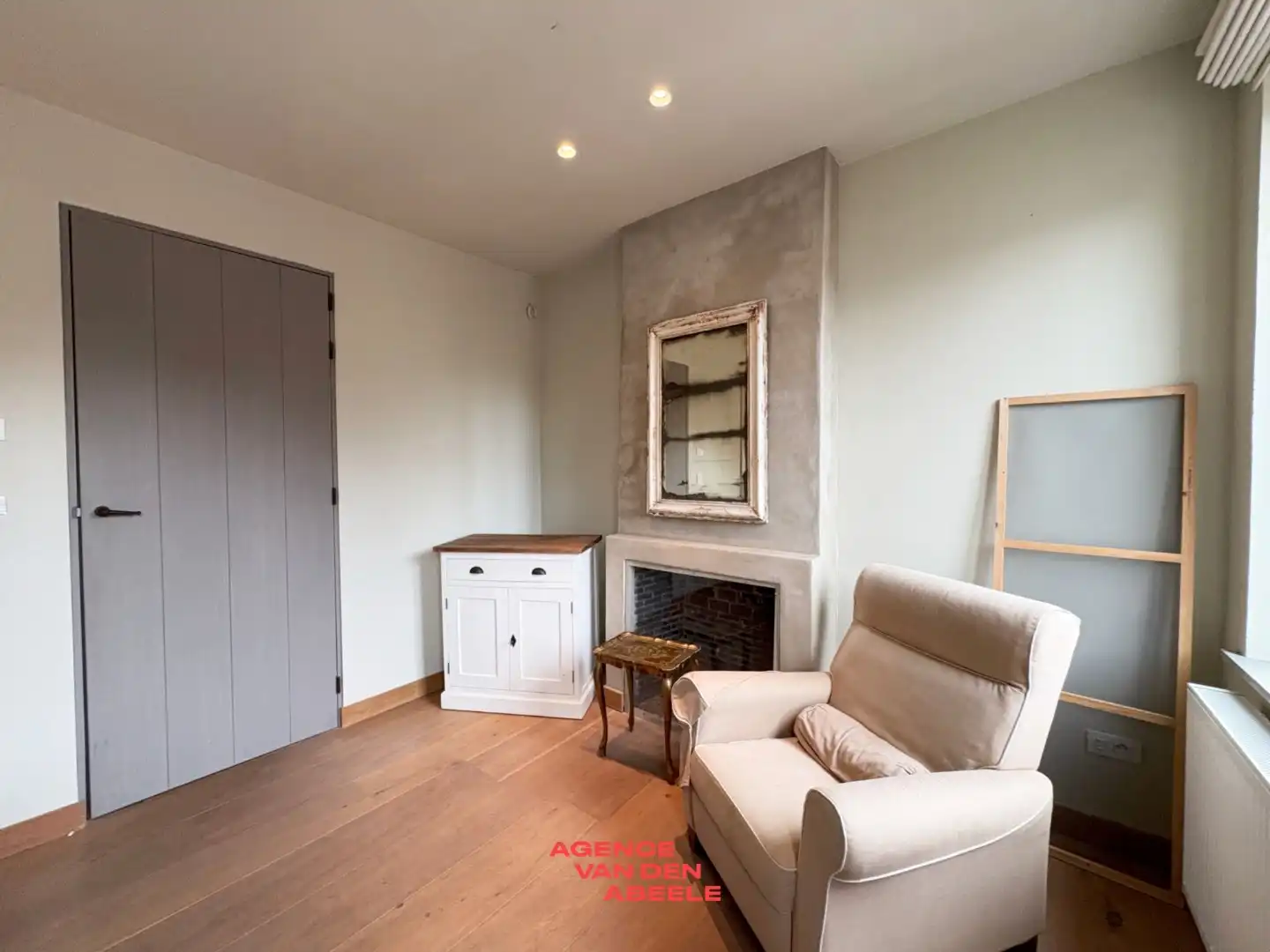 Woning met stadskoer foto 16