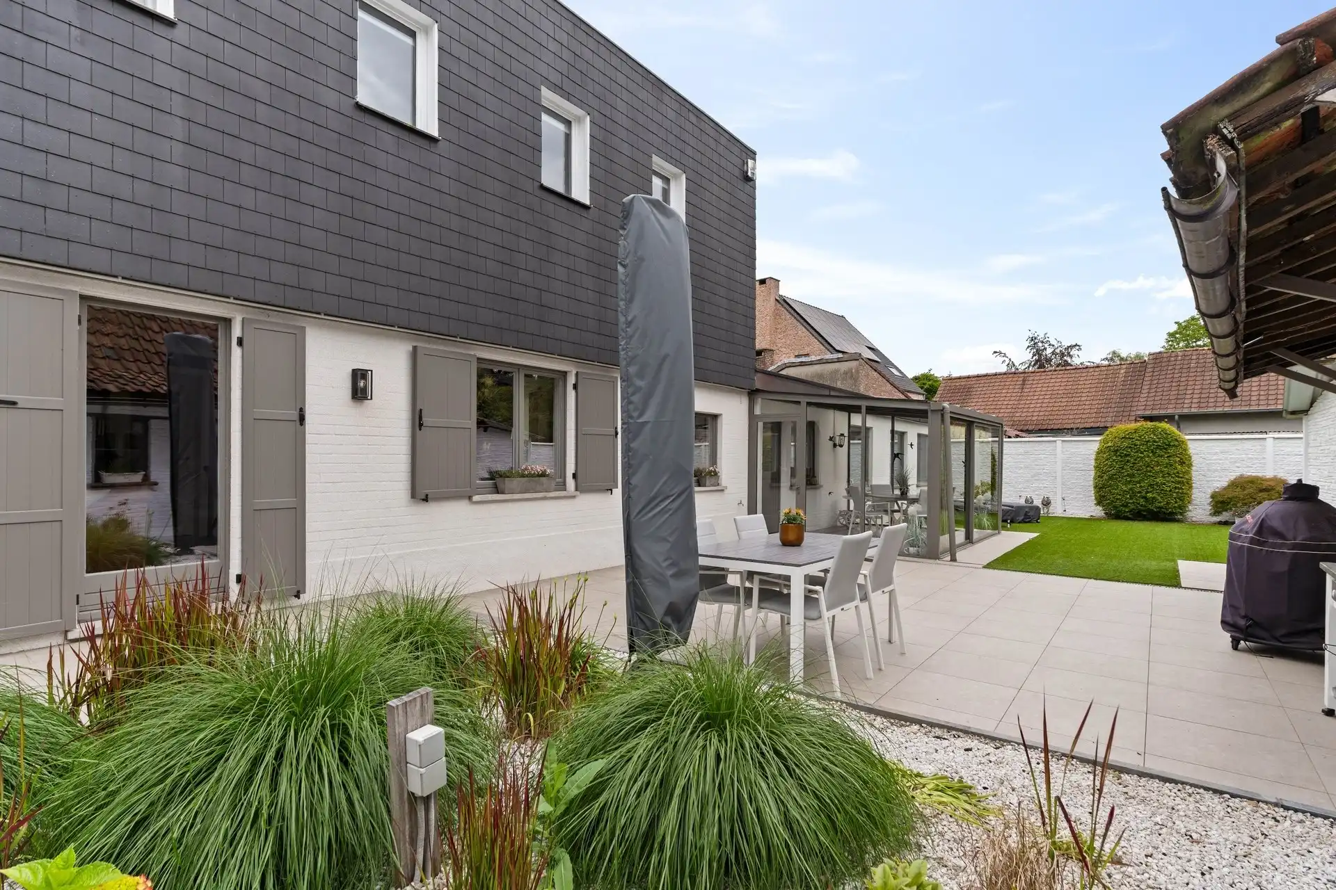 Energiezuinige woning met 3 slaapkamers, aparte garage en fraai aangelegde tuin op rustige ligging te Berlare foto 16