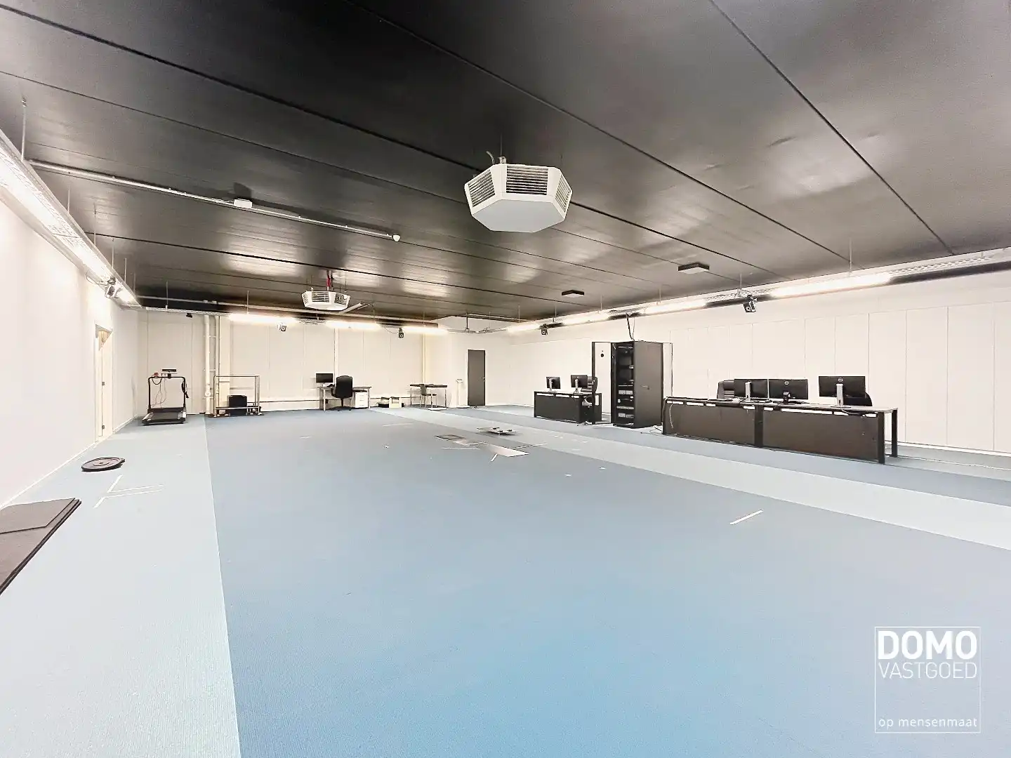 INNOVATIEVE RUIMTE MET LABO, LOGISTIEKE VOORZIENINGEN EN RESEARCH & DEVELOPMENT IN EEN ECO-BEDRIJFSGEBOUW TE PAAL foto 2