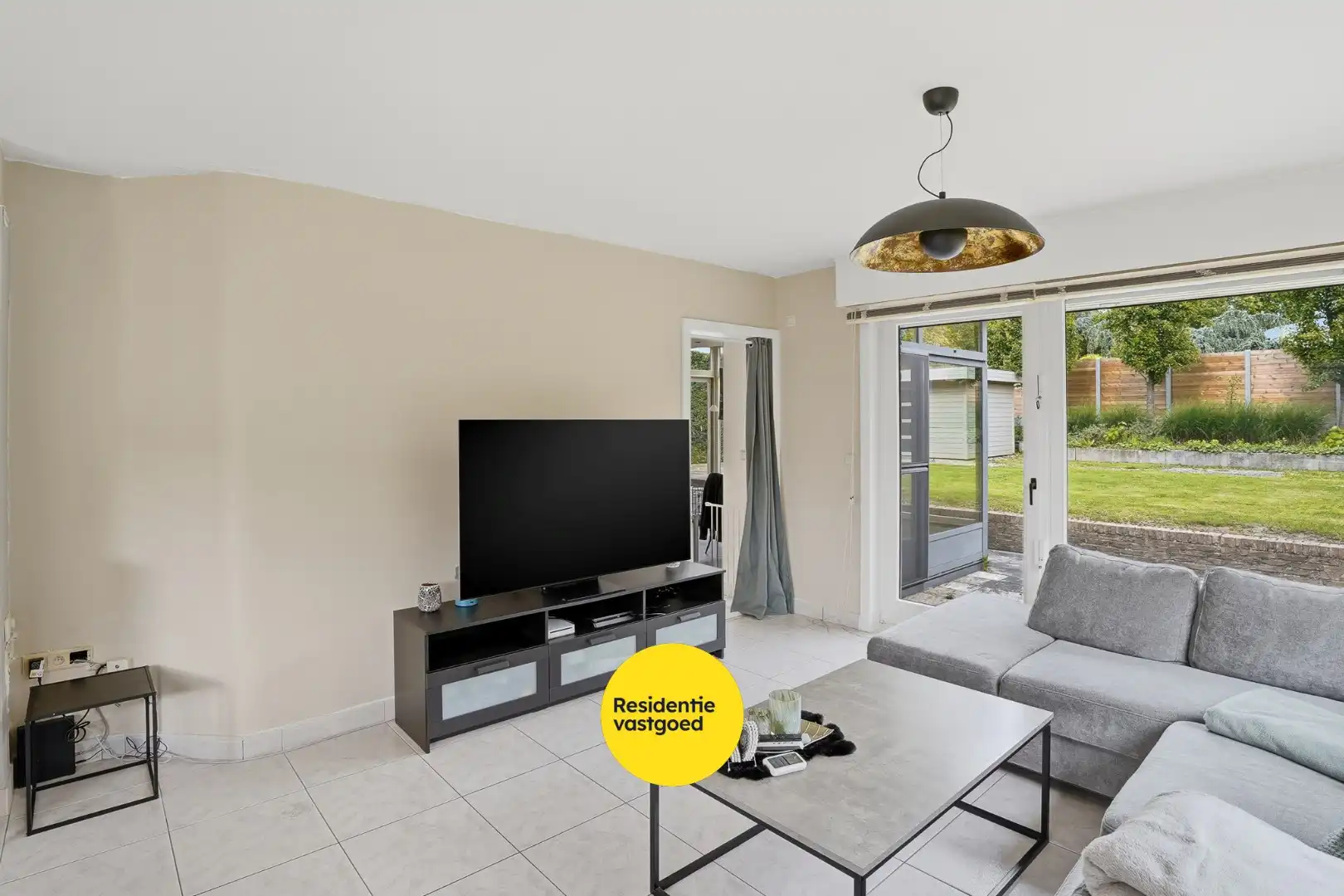 Instapklare alleenstaande woning in residentiële wijk te Aartrijke foto 4