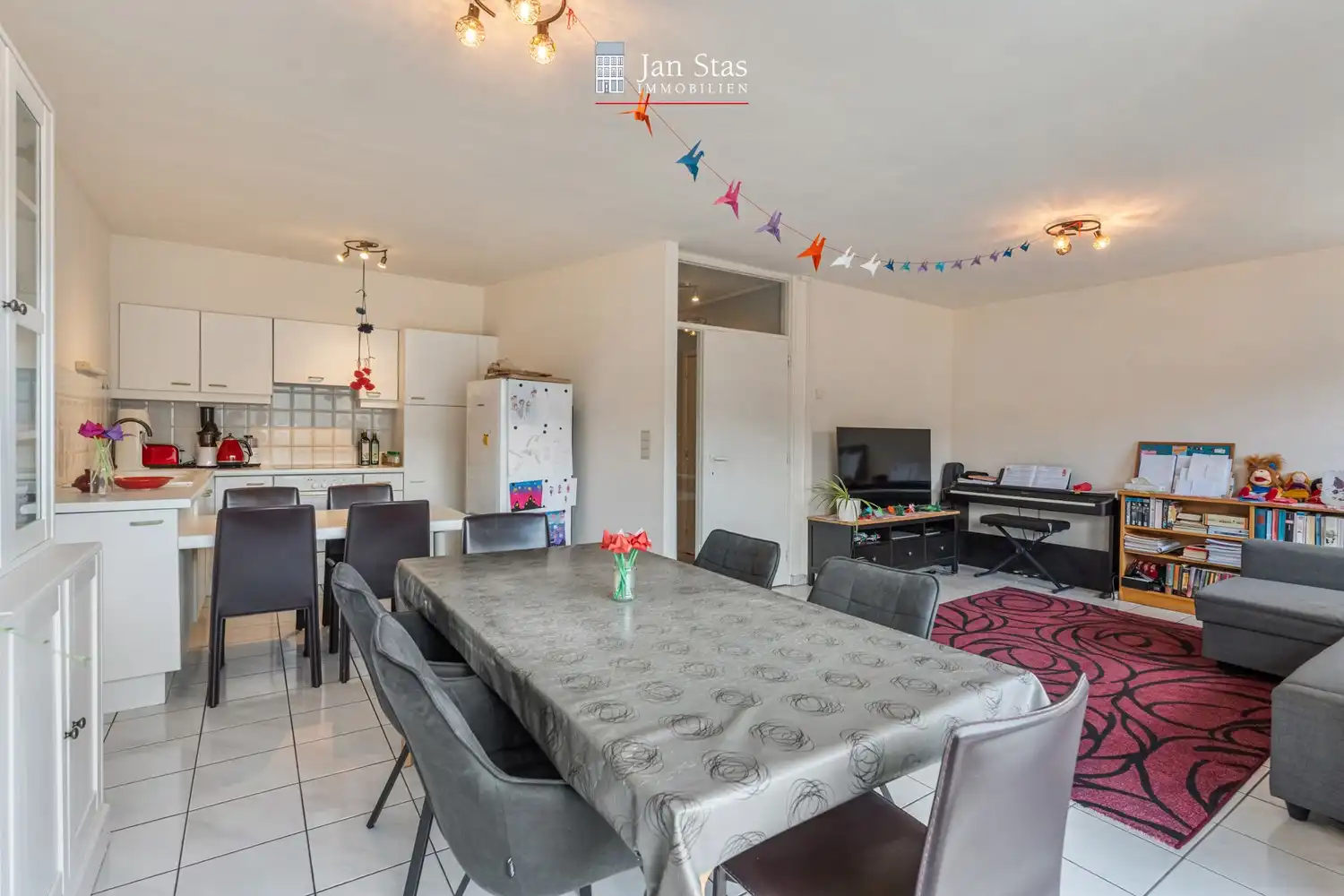 Goed gelegen dakappartement met 2 slaapkamers, een terras en een garagebox te Kessel-Lo! foto 7