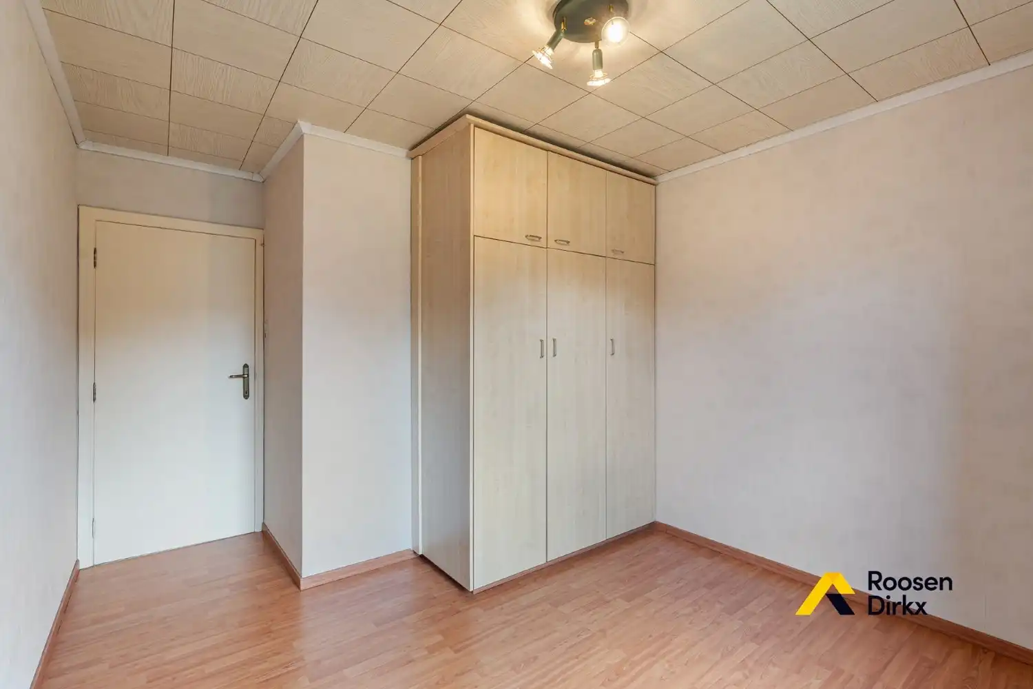 Degelijke, perfect onderhouden woning op 9 are, op fietsafstand van het centrum! foto 17