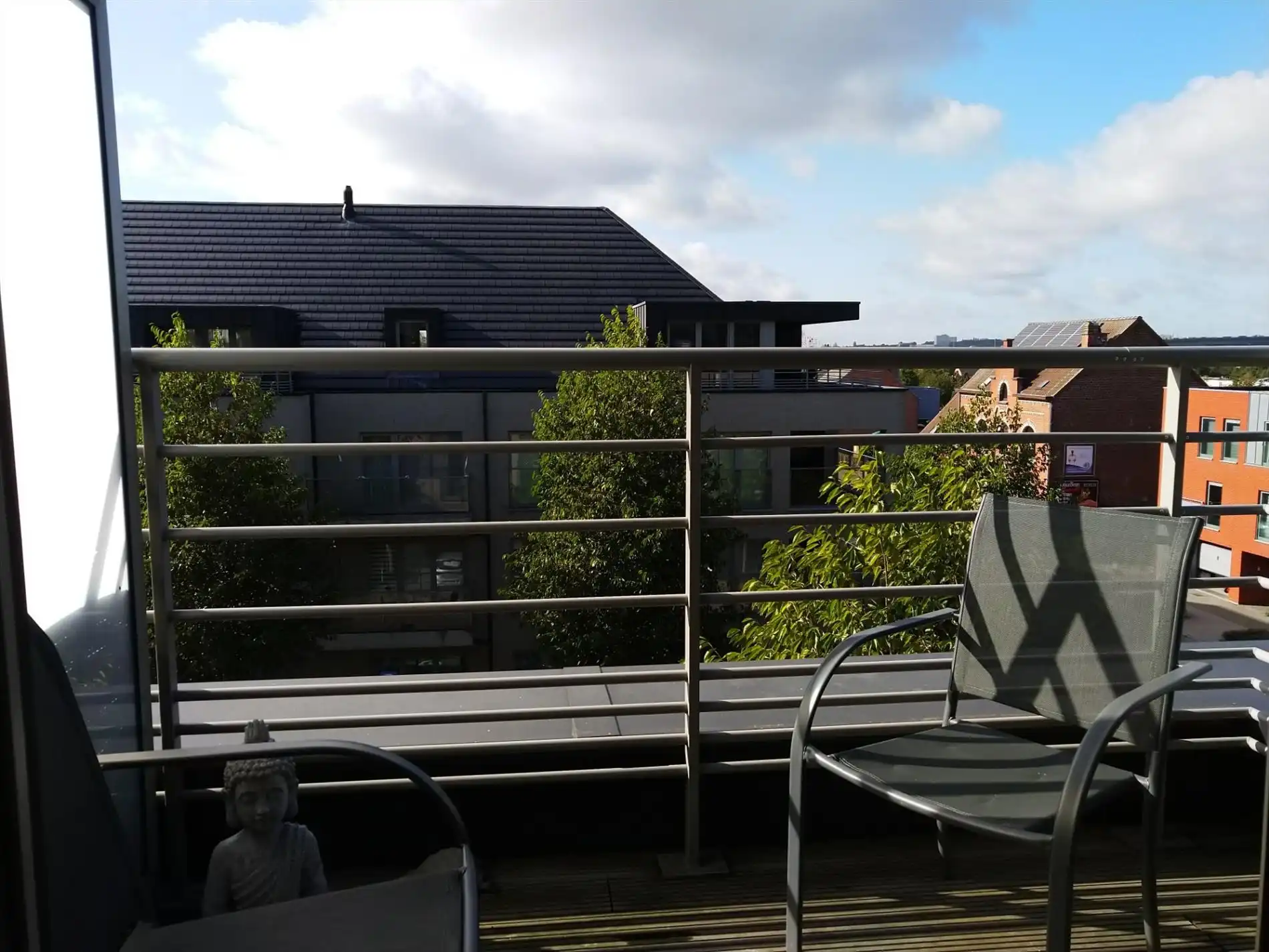 recent appartement met garage en kelderberging foto 12