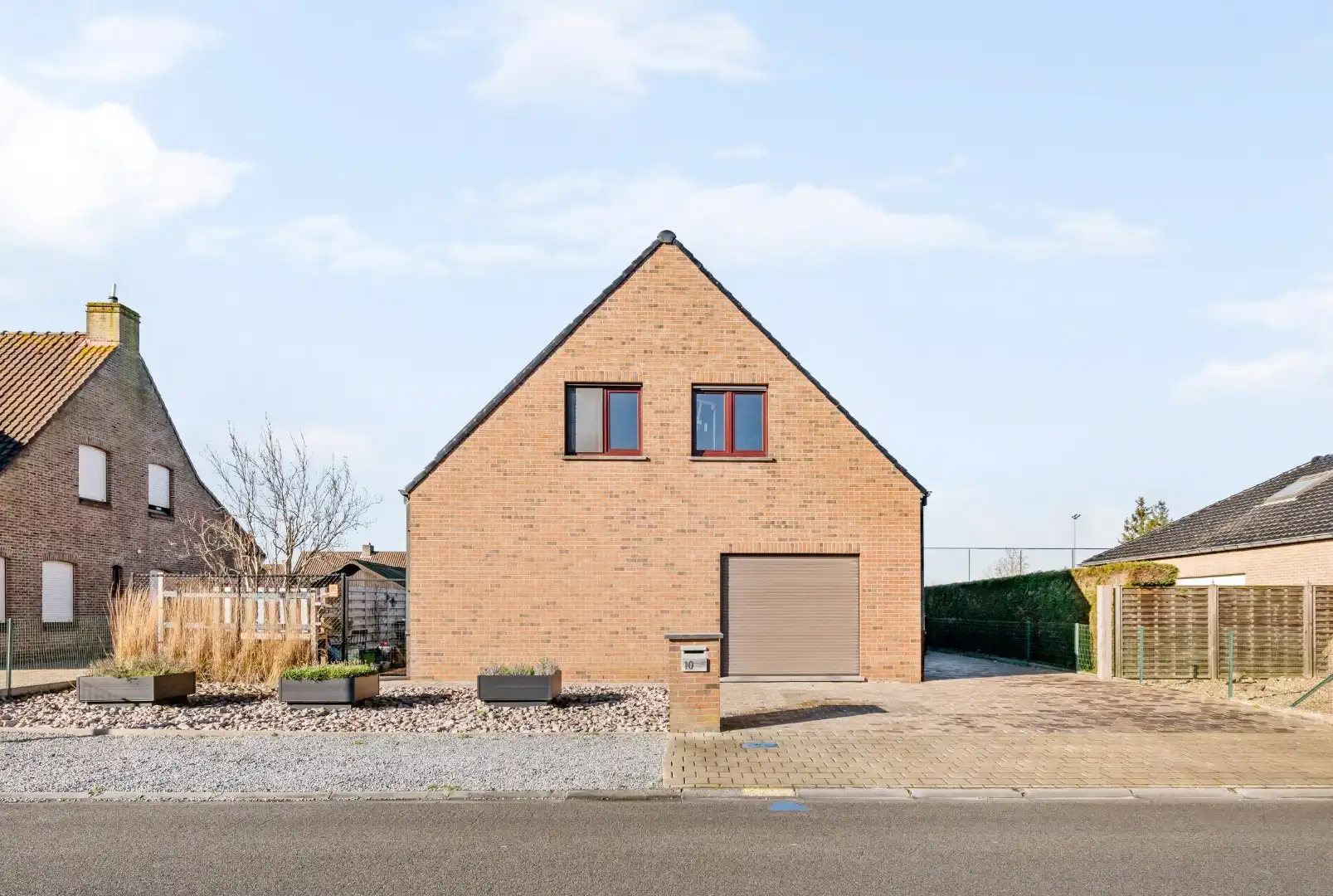 Instapklare woning met 4 slaapkamers, garage en tuin in Sint-Eloois-Winkel (Ledegem) foto 17