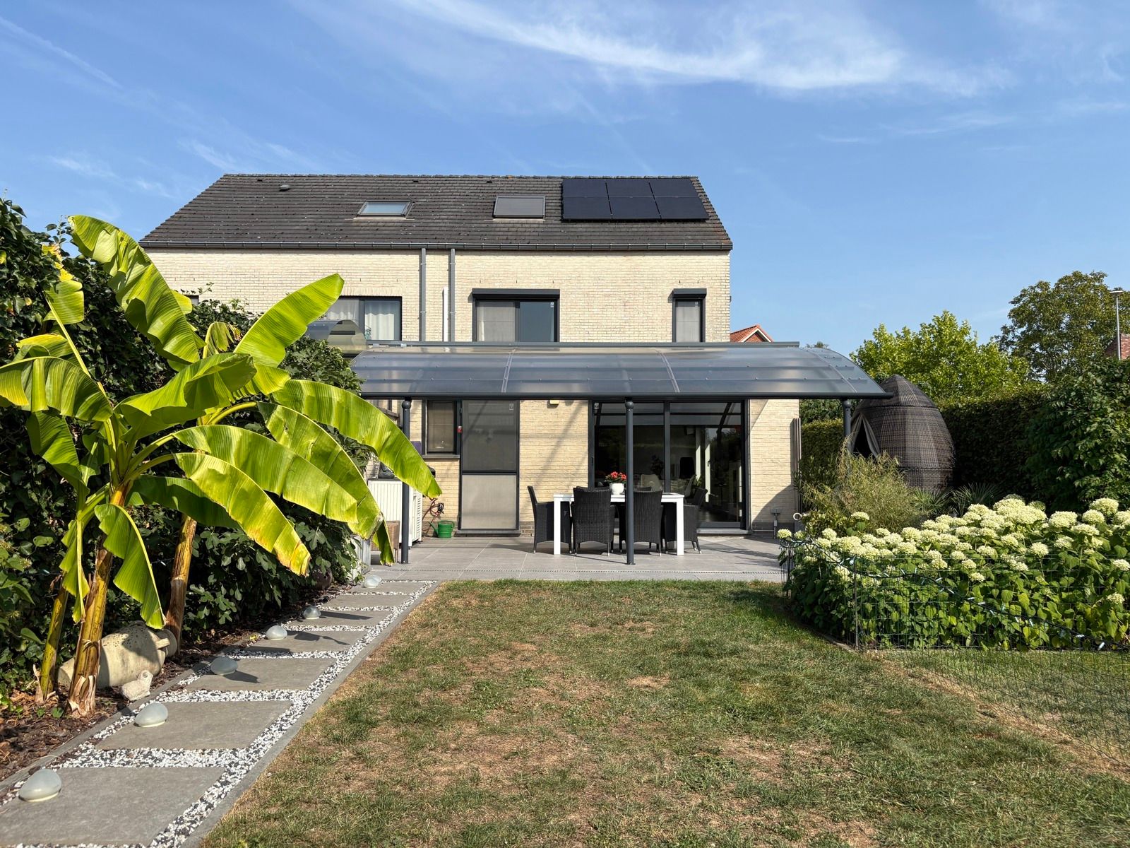 Verzorgde woning met 4 slaapkamers foto 24