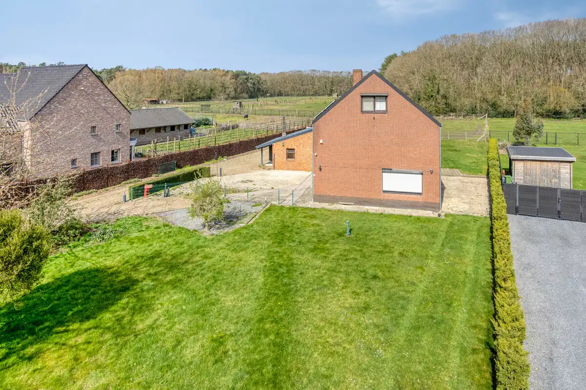 UNIEK BOUWPERCEEL VAN 16A VOOR OB MET AF TE BREKEN WONING TE ZUTENDAAL. foto 7