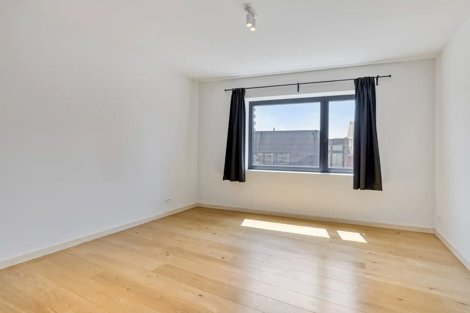 Instapklaar appartement met ruim terras en 2 slaapkamers - EPC A foto 14