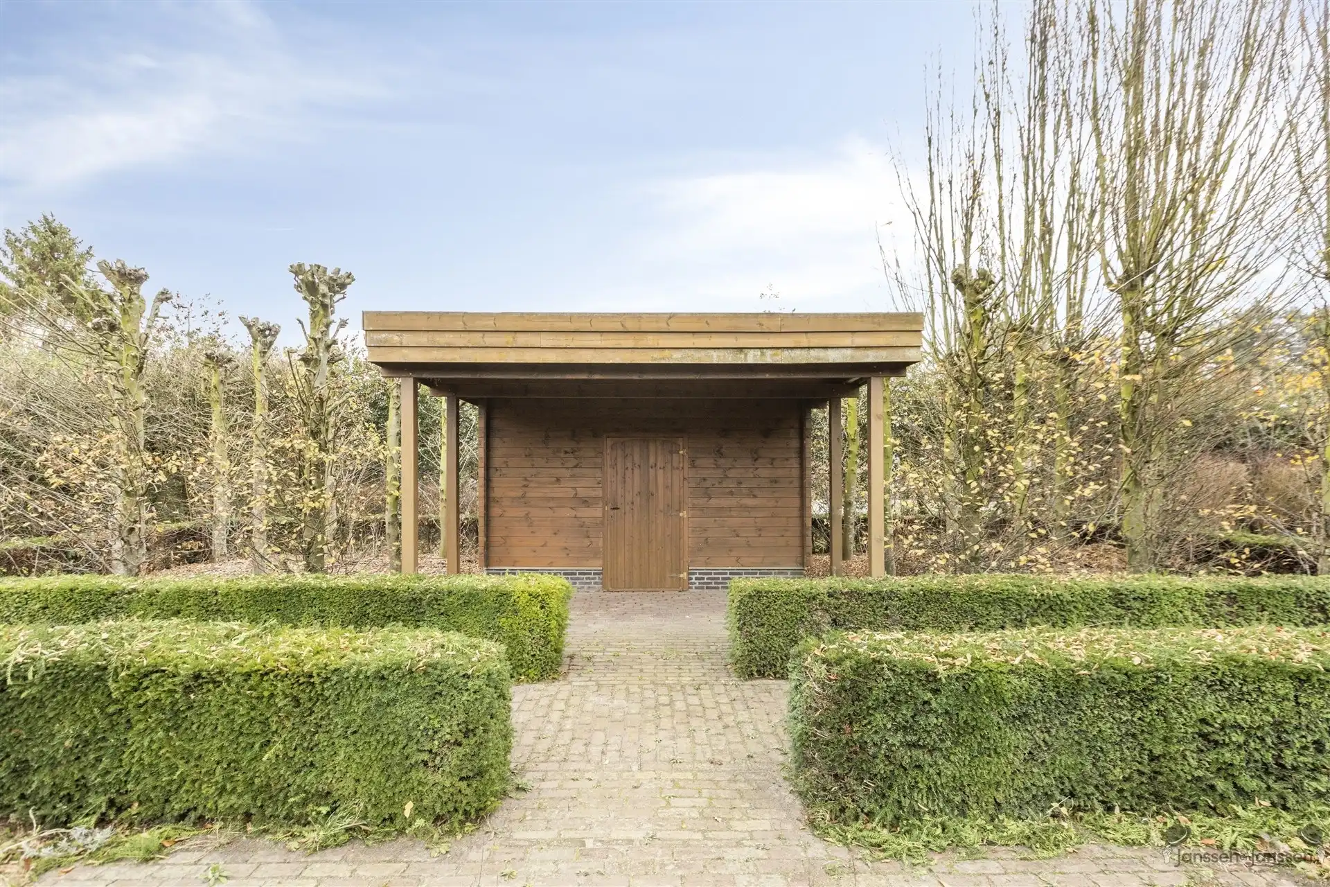 Ruime, goed onderhouden woning met prachtige tuin in Geel foto 32