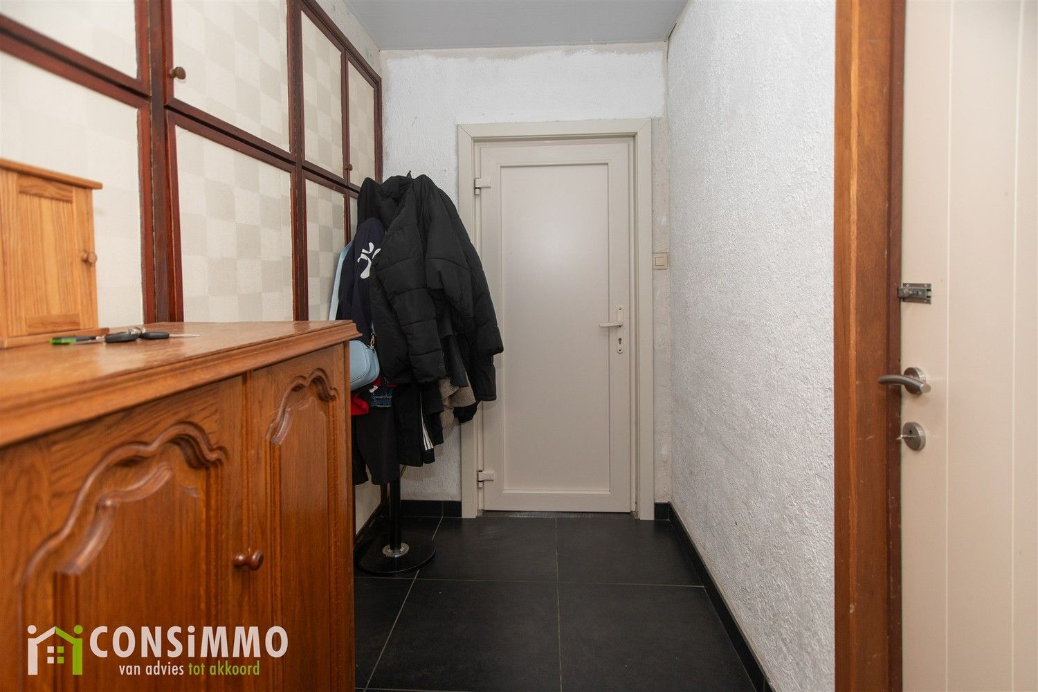 Gelijkvloers appartement met tuin en 2 slaapkamers in Genk foto 3