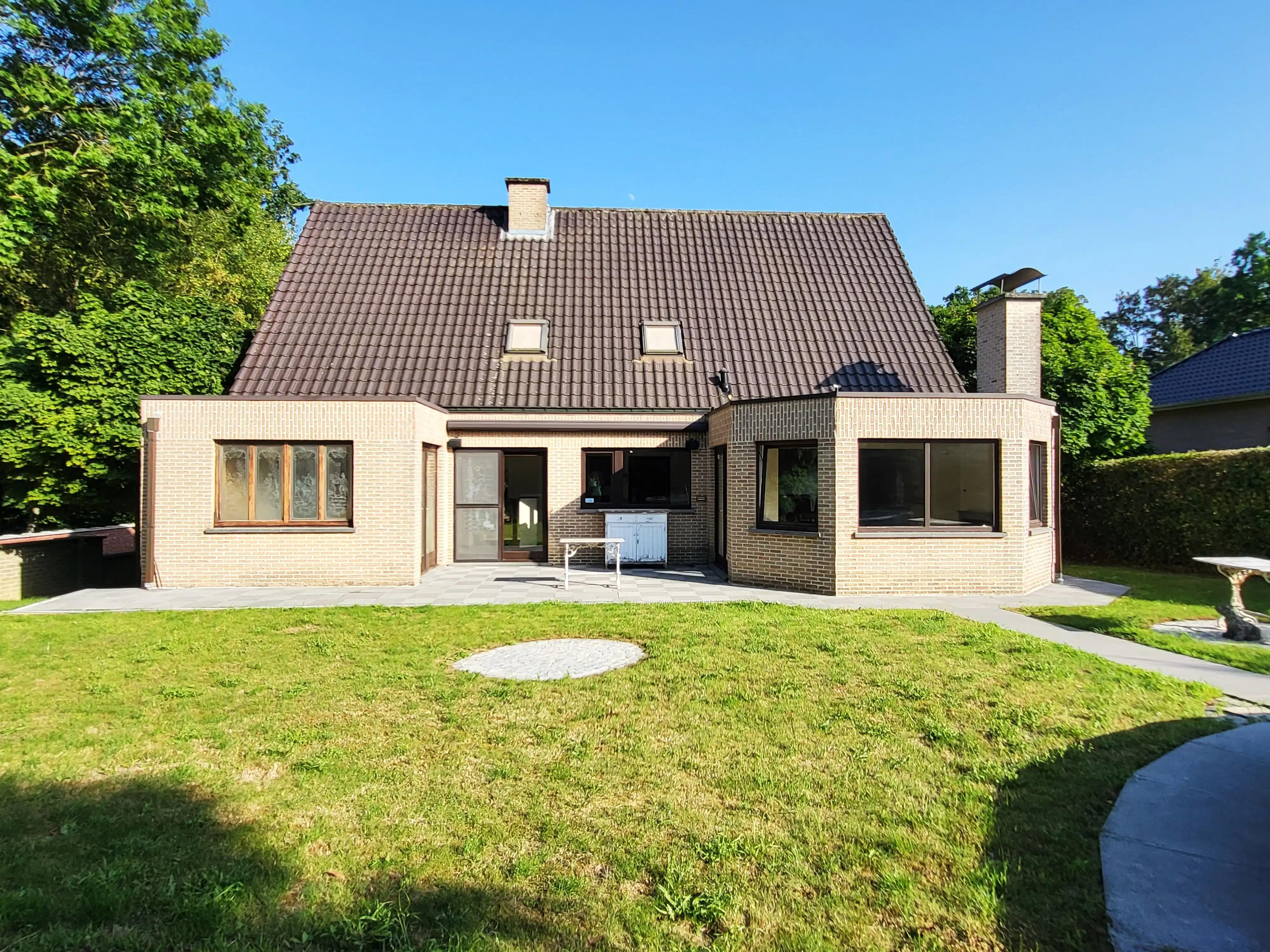 Exclusieve villa in pittoresk Roborst met vrij uitzicht op een bosgebied, zwembad en 4 garages.  foto 10
