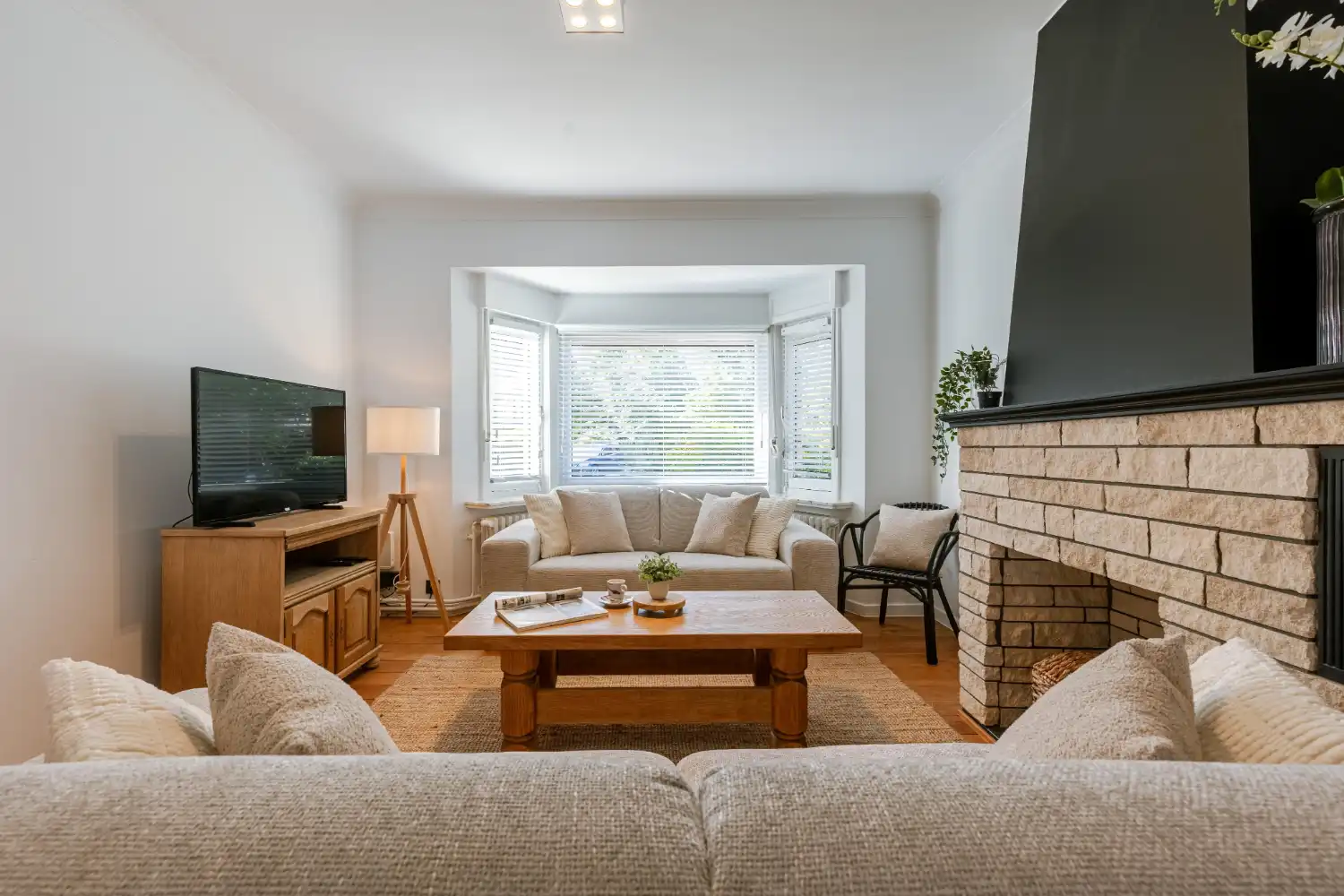 Modern gerenoveerde woning met 2 slaapkamers ( + 2 slaapkamers extra mogelijk) in De Panne foto 3