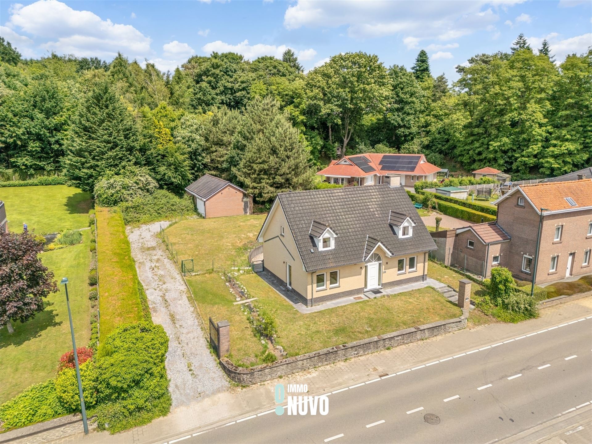 Instapklare gezinswoning  in het groene Overijse foto 2