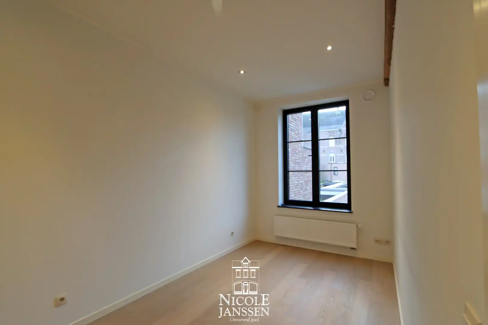 Nieuwbouwwoning met tuintje foto 7