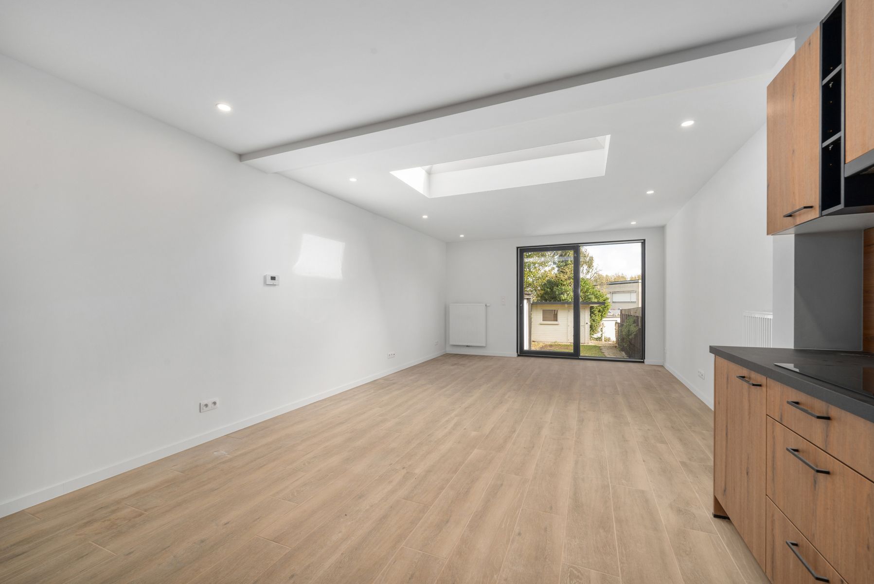 LABEL A: instapklare woning met 4 slaapkamers en grote tuin foto 4