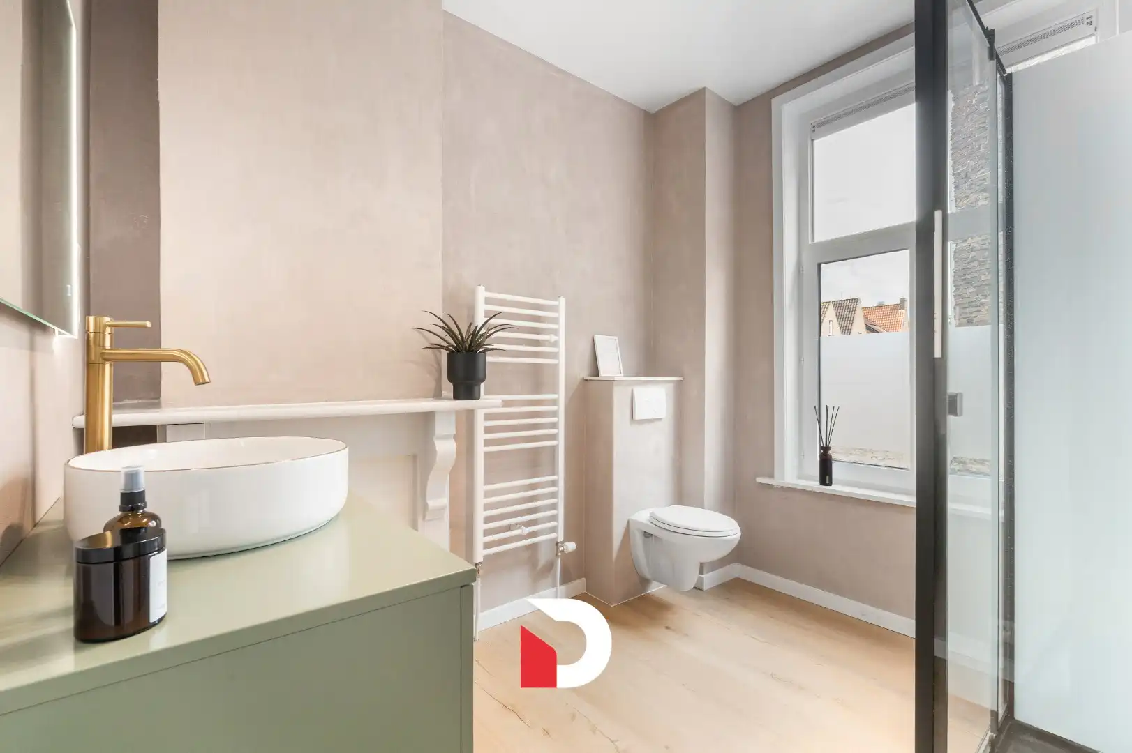 Bijzonder fraai gerenoveerde hoekwoning nabij de Coupure in hartje Brugge foto 20