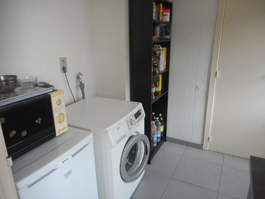 PERFECT gelegen appartement te LANAKEN foto 5