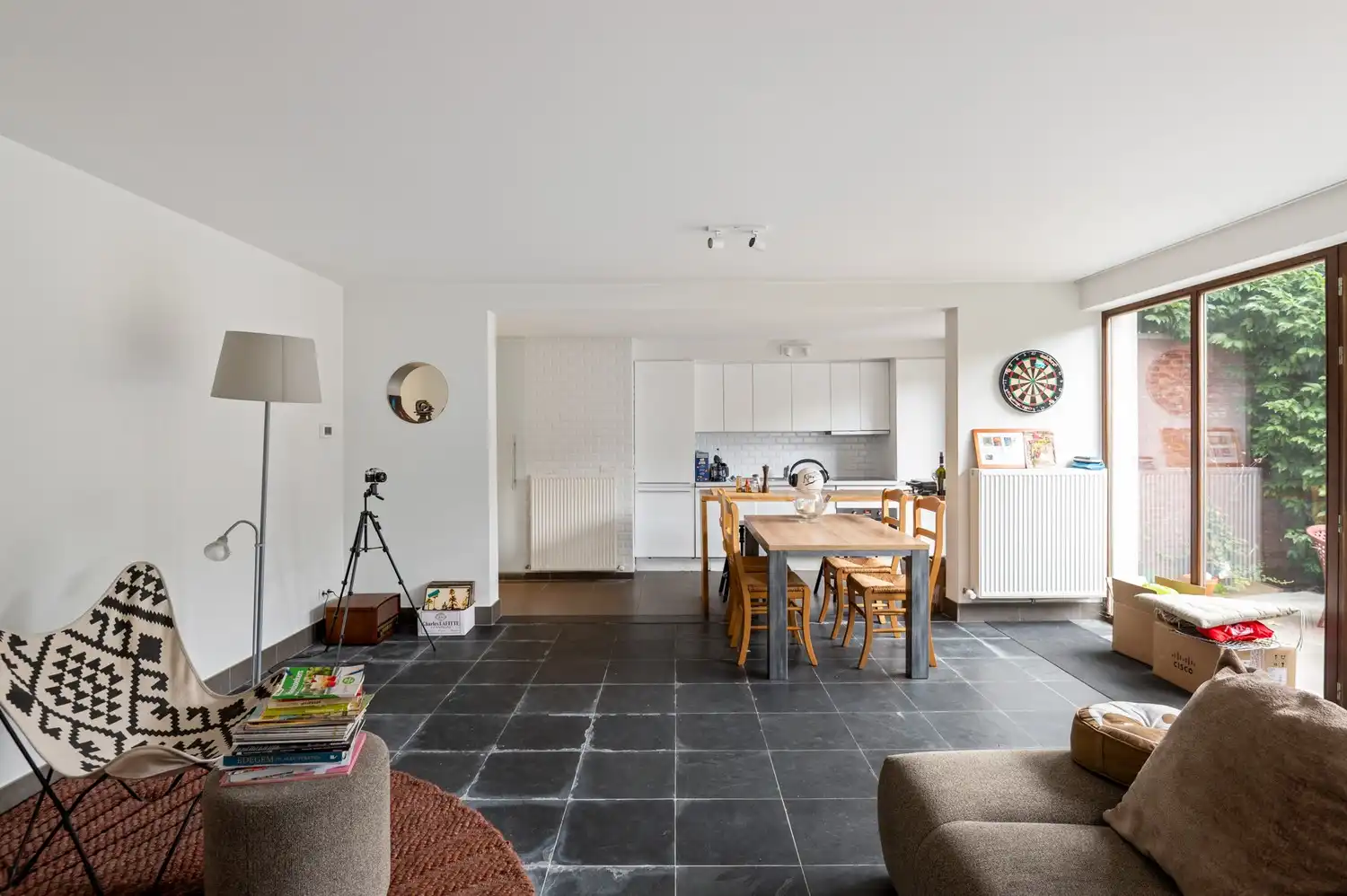 Gelijkvloers 2-slaapkamerappartement met tuin en garagebox foto 7