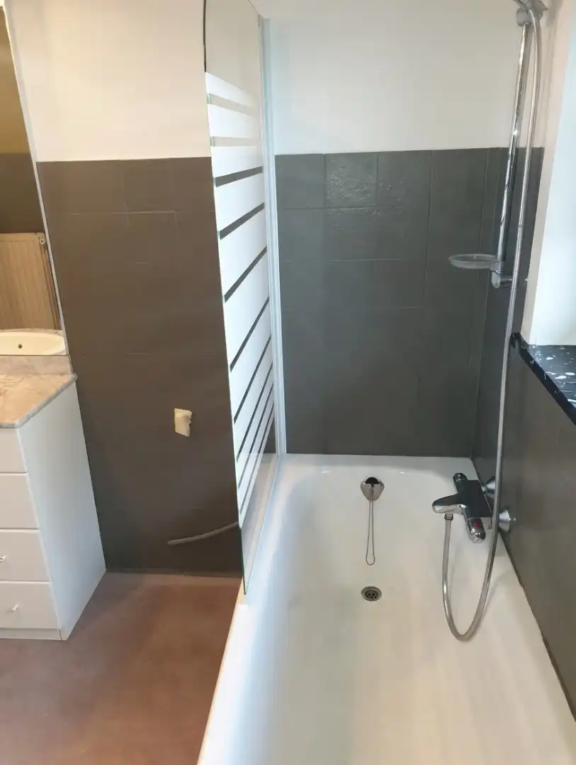 MODERN 2 SLAAPKAMER APPARTEMENT OP WANDELAFSTAND VAN STRAND EN CENTRUM foto 9