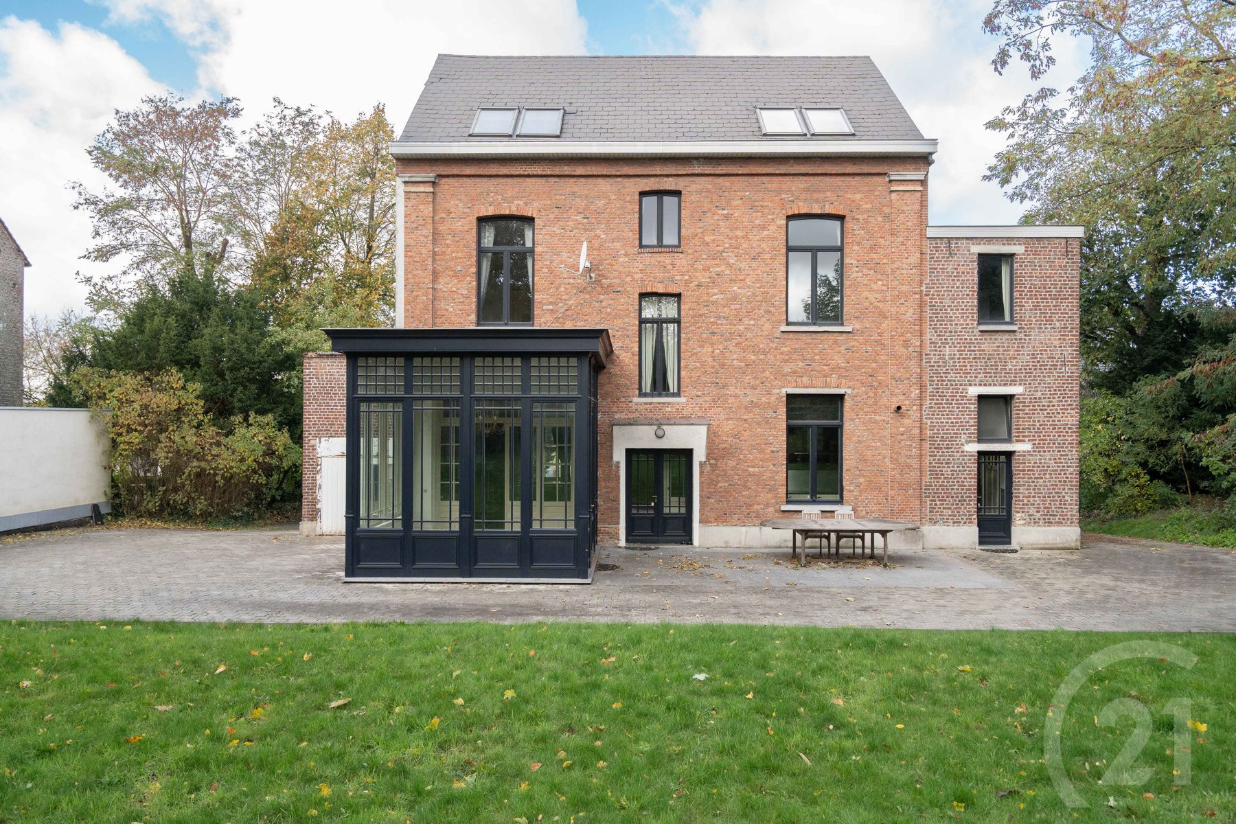 Elegante herenwoning met 6–7 slaapkamers foto 23
