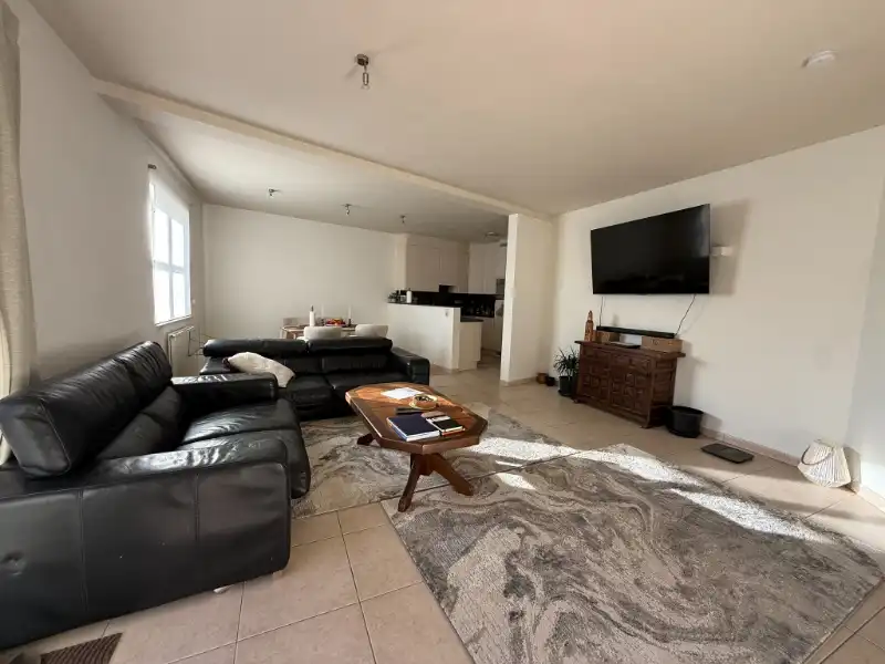 Ruim, lichtrijk appartement met 2 slaapkamers, groot terras en EPC B! foto 5