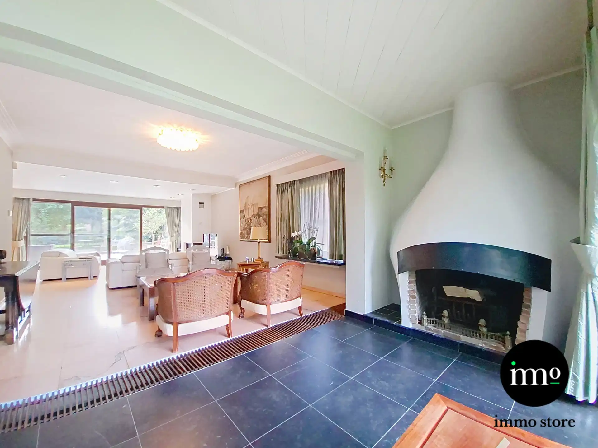 Uitzonderlijk ruime woning in doodlopende straat foto 10