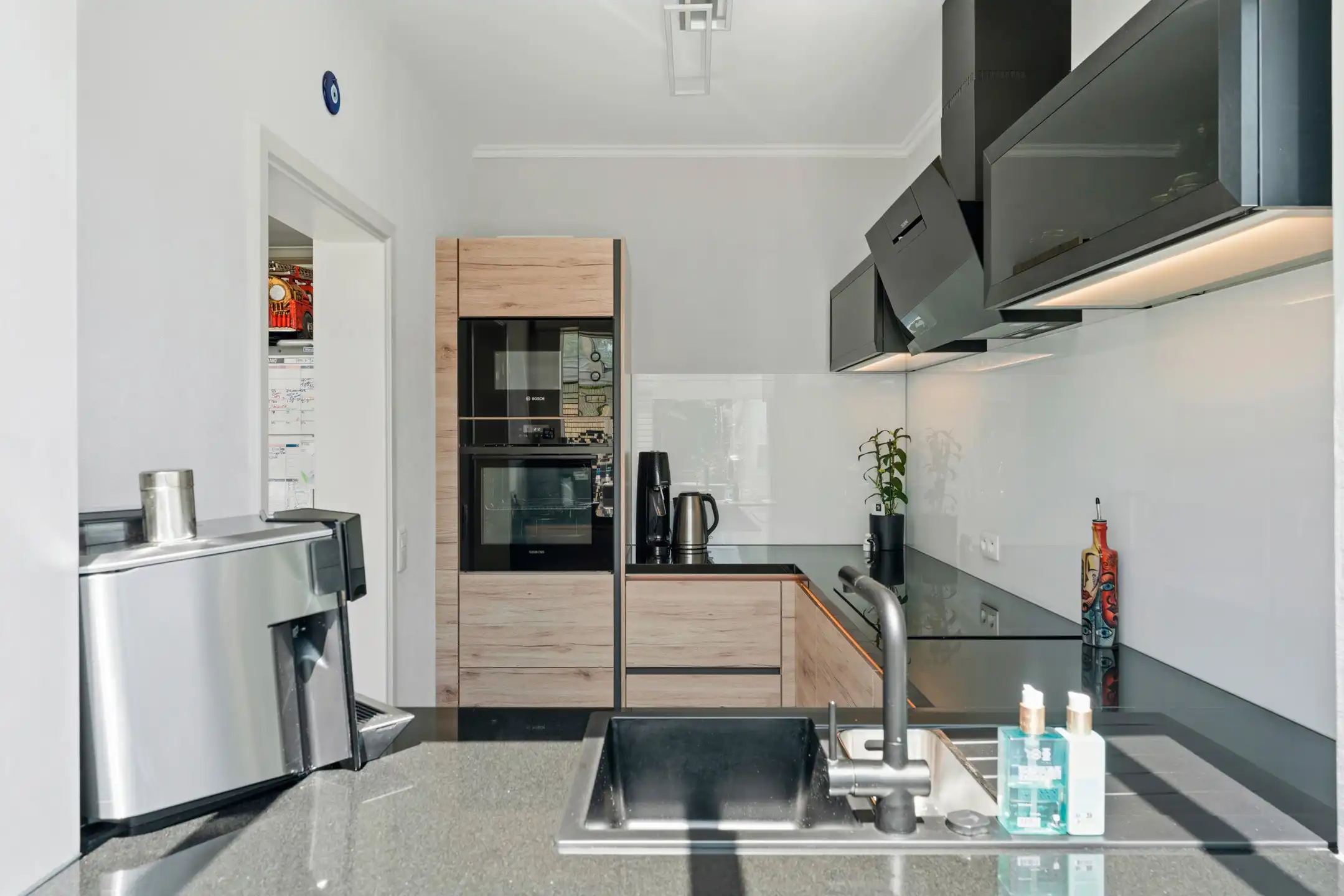 Instapklare woning met zwembad in Valmeer foto 12