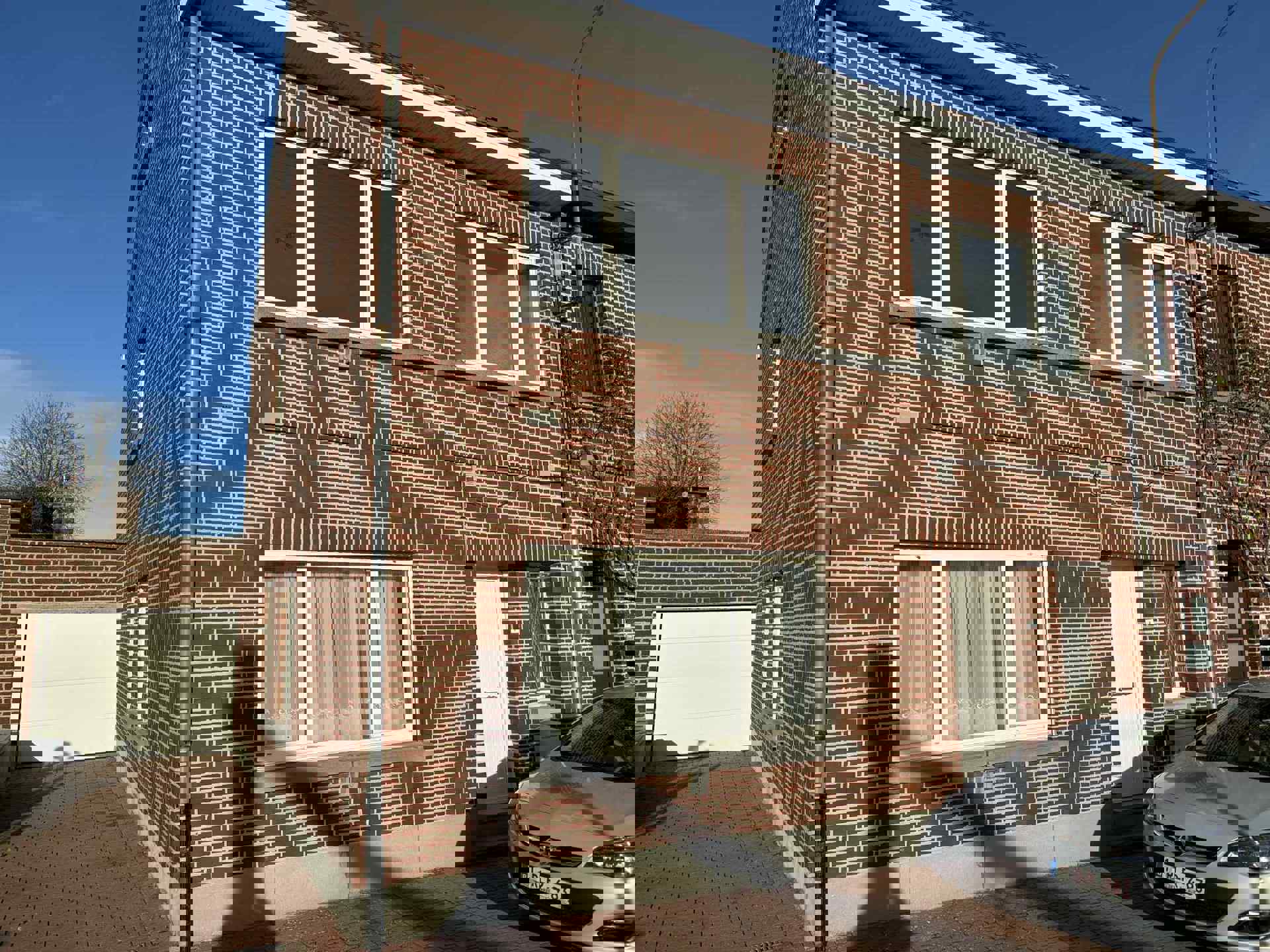 ERPE MERE - Ruime gezinswoning met tuin foto {{pictureIndex}}