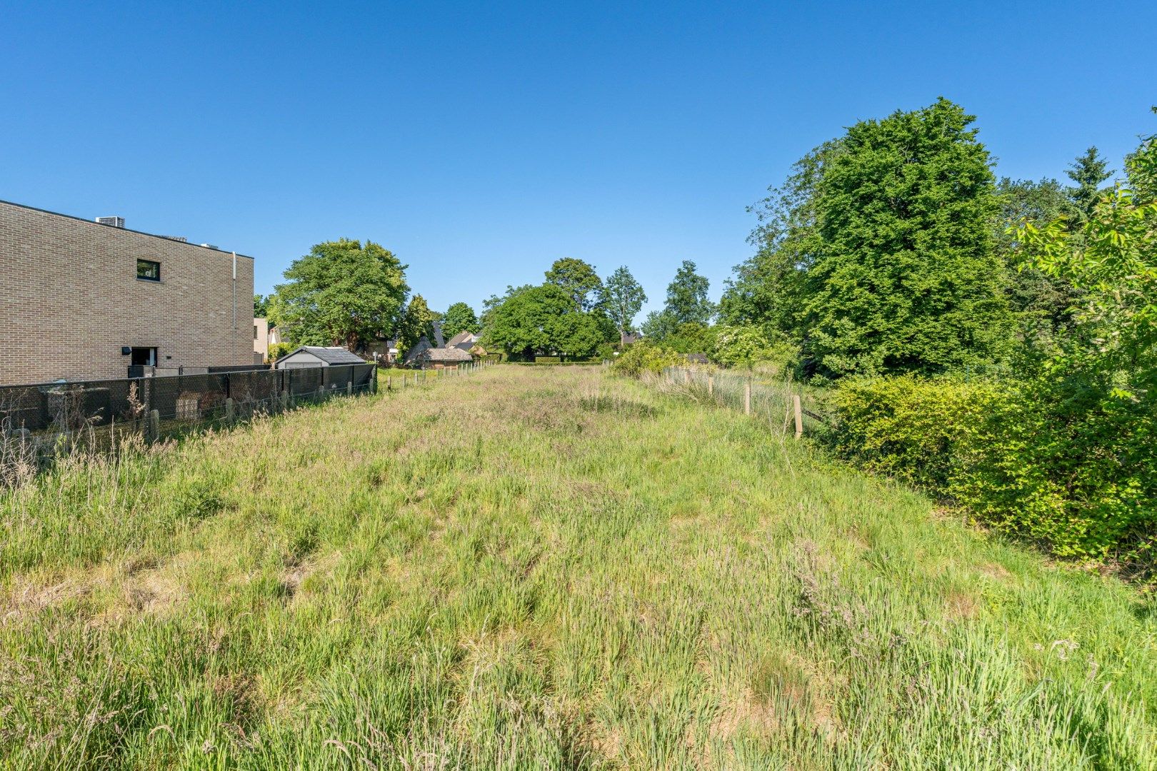 Halfvrijstaande woning op een perceel van 17a30ca met grote werkplaats van maar liefst 110 vierkante meter!  foto 9