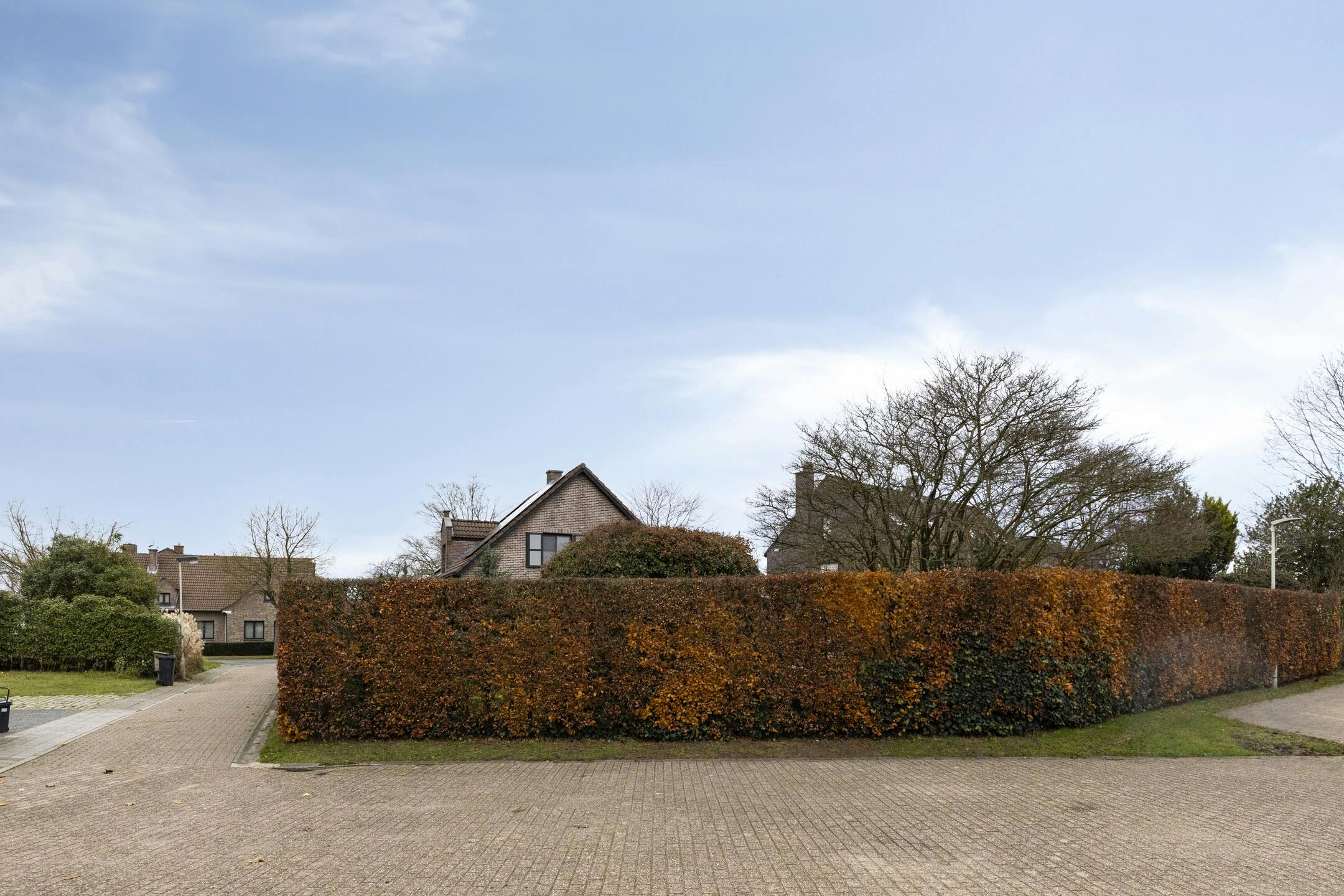 Mooie villa met schitterende tuin in residentiële woonwijk foto 35