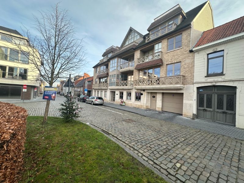 Ruim appartement inclusief kelderberging en garage! foto 2