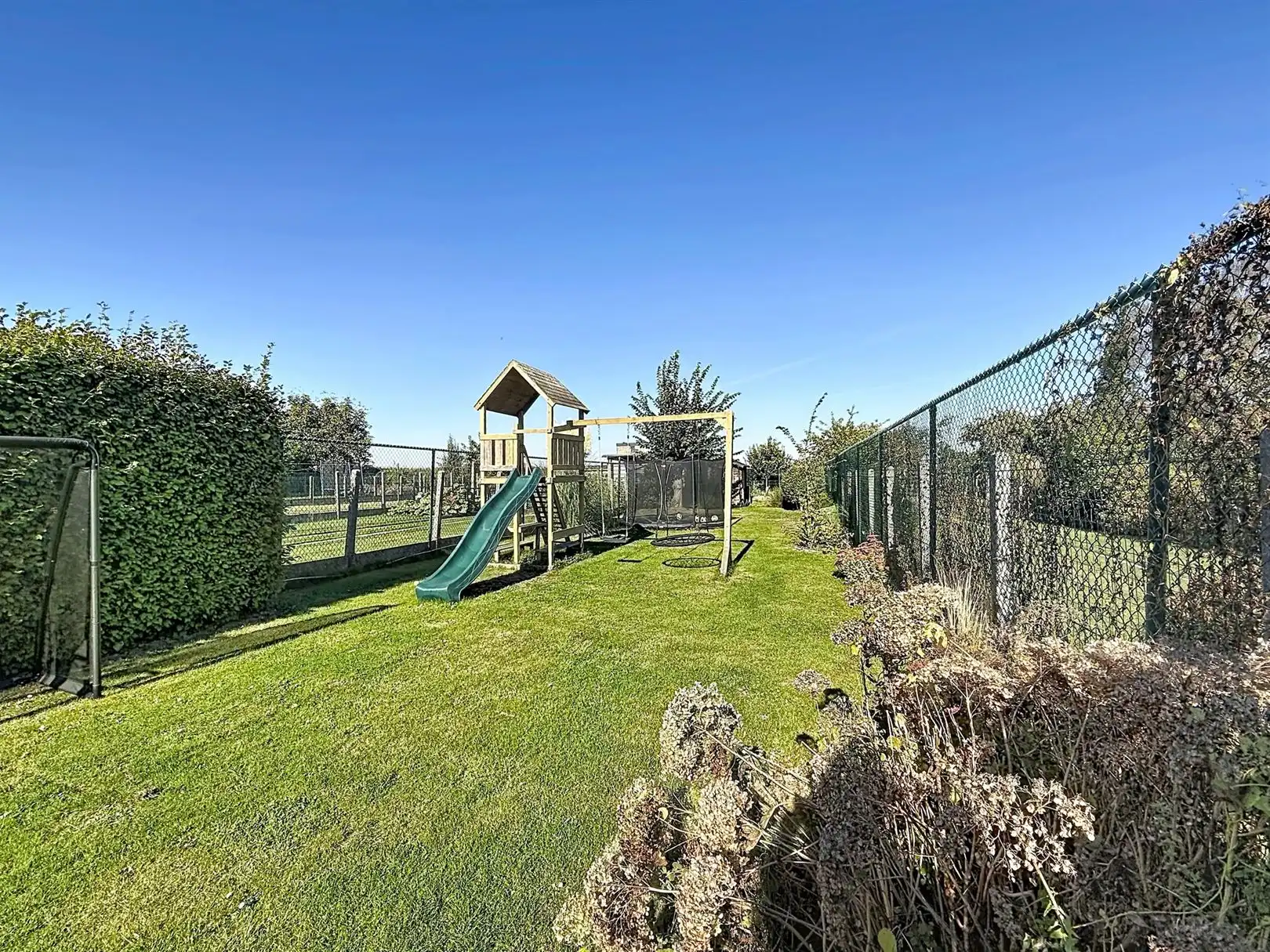 Ruime gerenoveerde HOB, 4 slpks, terras, tuin,  foto 8