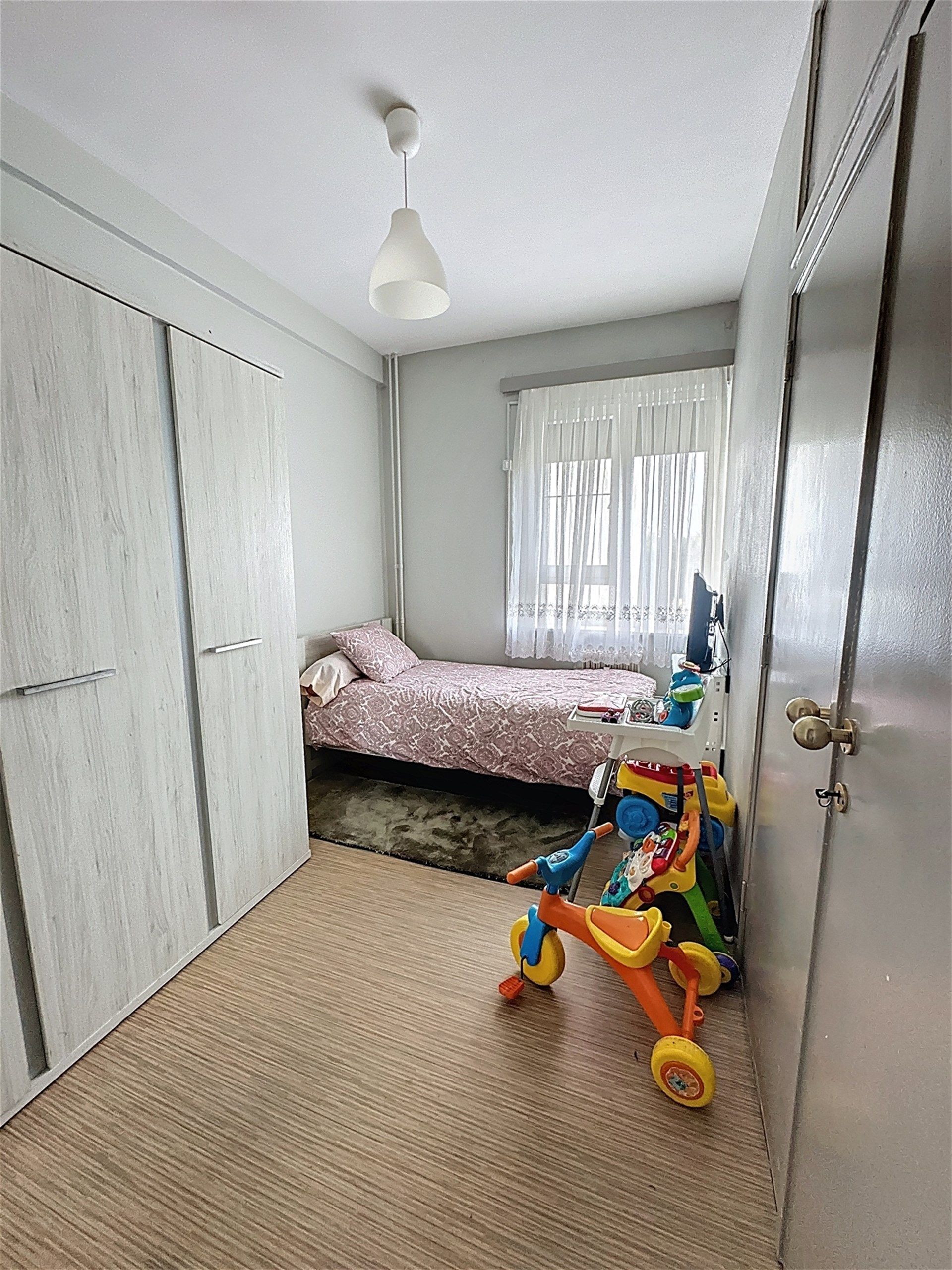 Appartement met 3 slaapkamers te koop in Borgerhout ! foto 9