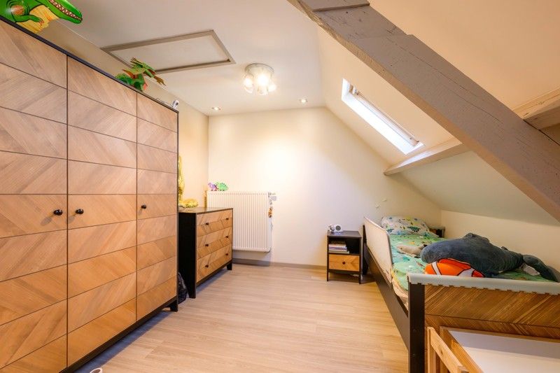 PERFECTE STARTERSWONING! Tot in de puntjes gerenoveerde woning nabij hartje Beveren-Leie! foto 20