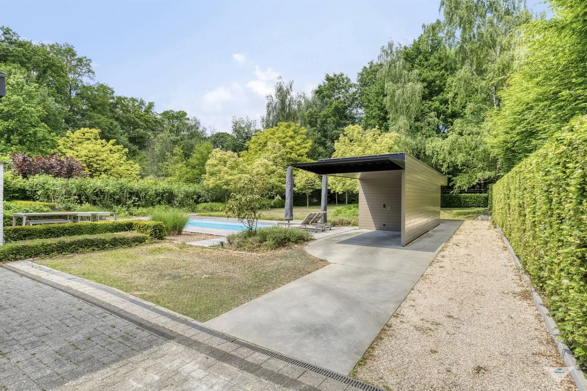 Exclusieve villa in het groene Linden foto 28