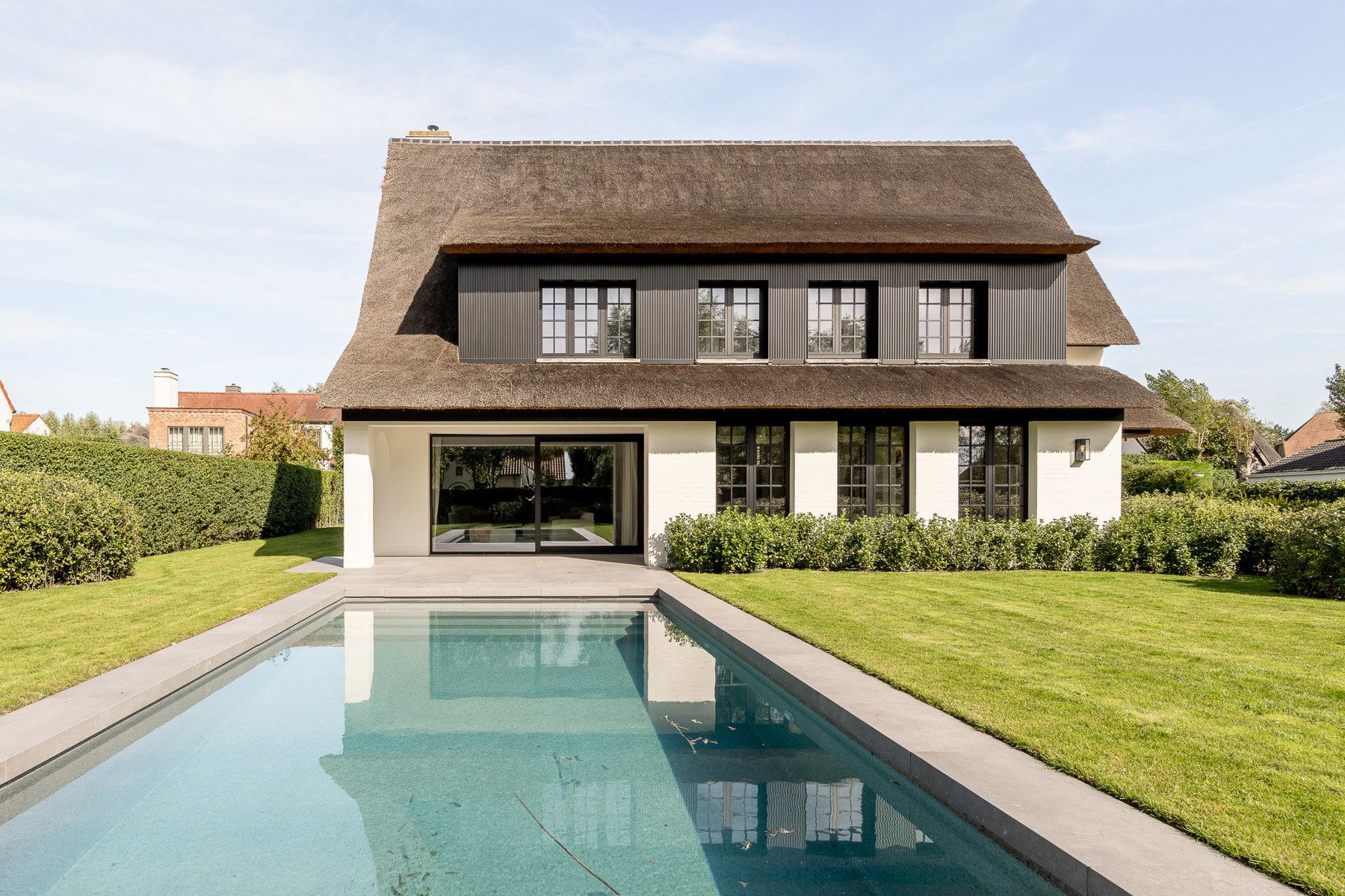 Ruime, volledig gerenoveerde villa aan de rand van het Zoute foto 47