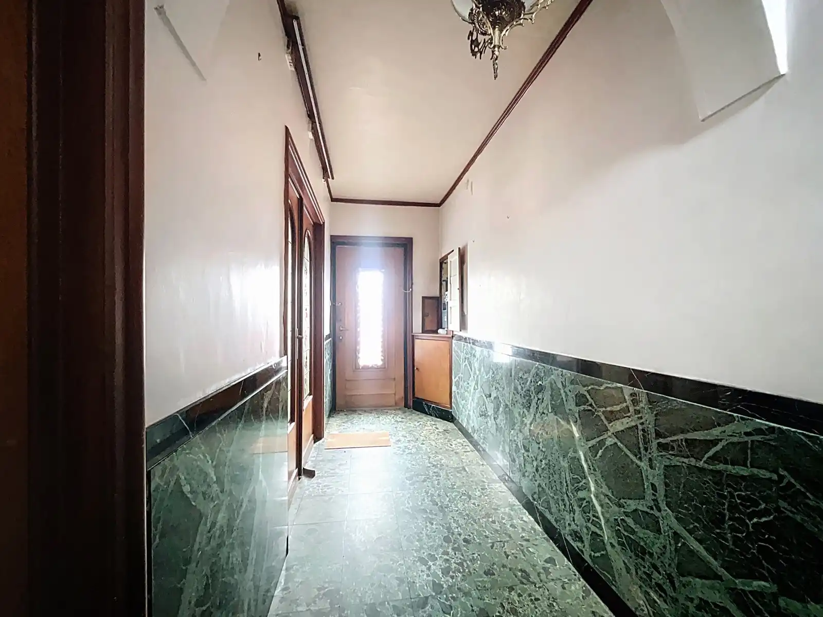 Mooi gelegen, Te renoveren Stadswoning met 3 SLPK én Tuin! foto 10