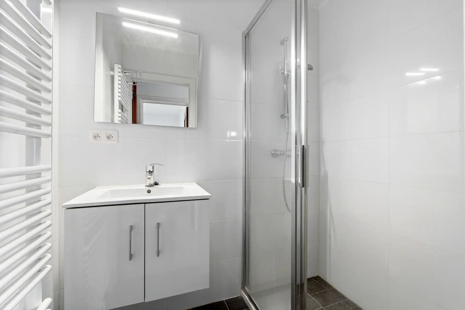 Gerenoveerd energiezuinig appartement met drie slaapkamers  foto 10