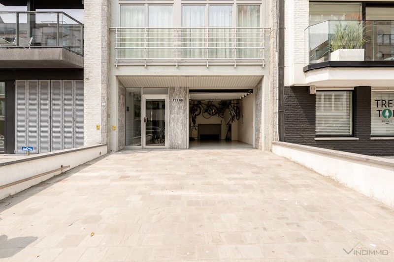 Stijlvol gerenoveerd appartement op een boogscheut van de zee en het winkelcentrum foto 27