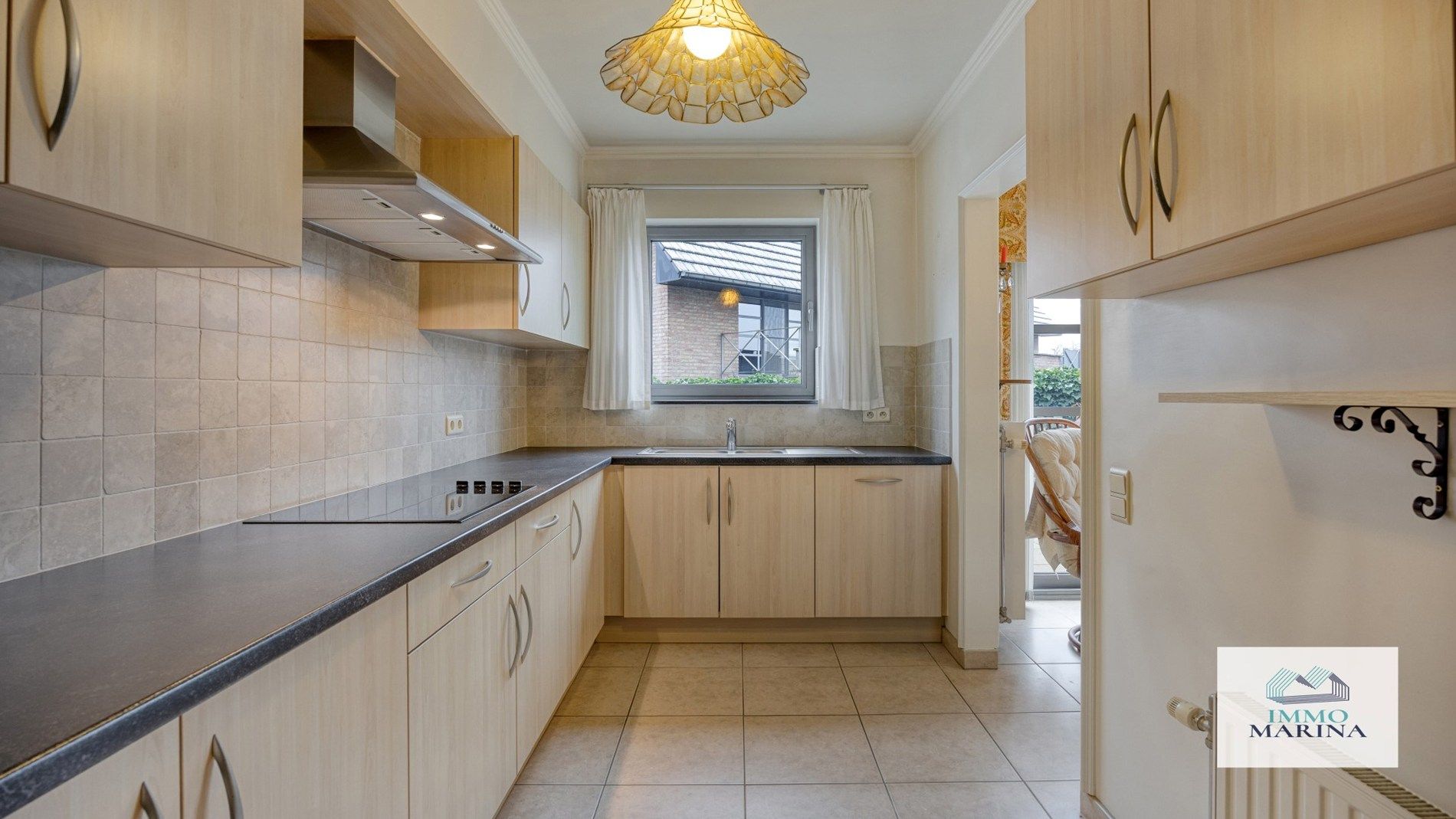 Goed onderhouden gelijkvl app. met 2 slpks en terras te BETEKOM foto 9