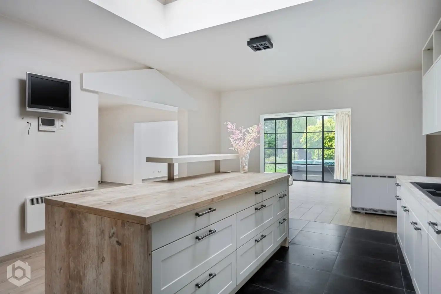 Zeer ruime kangoeroe-woning met achterliggend commerciële units met uitbereidingsmogelijkheden (KMO bestemming) foto 28