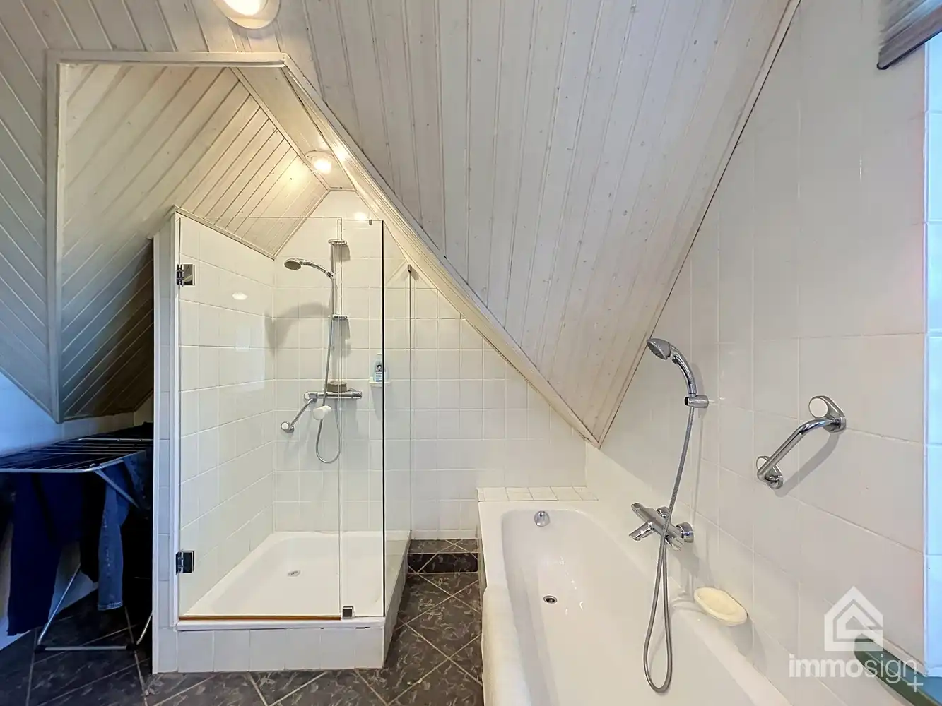 Charmante, ruime, gezinswoning met 4 slaapkamers te Hamont! foto 19