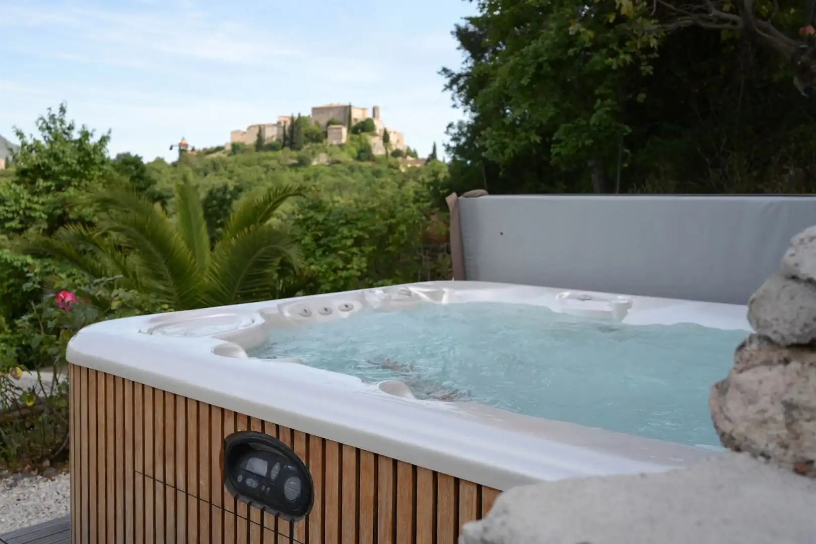 Volledig gerenoveerde villa met wellness en panoramisch uitzicht nabij Nice foto 21