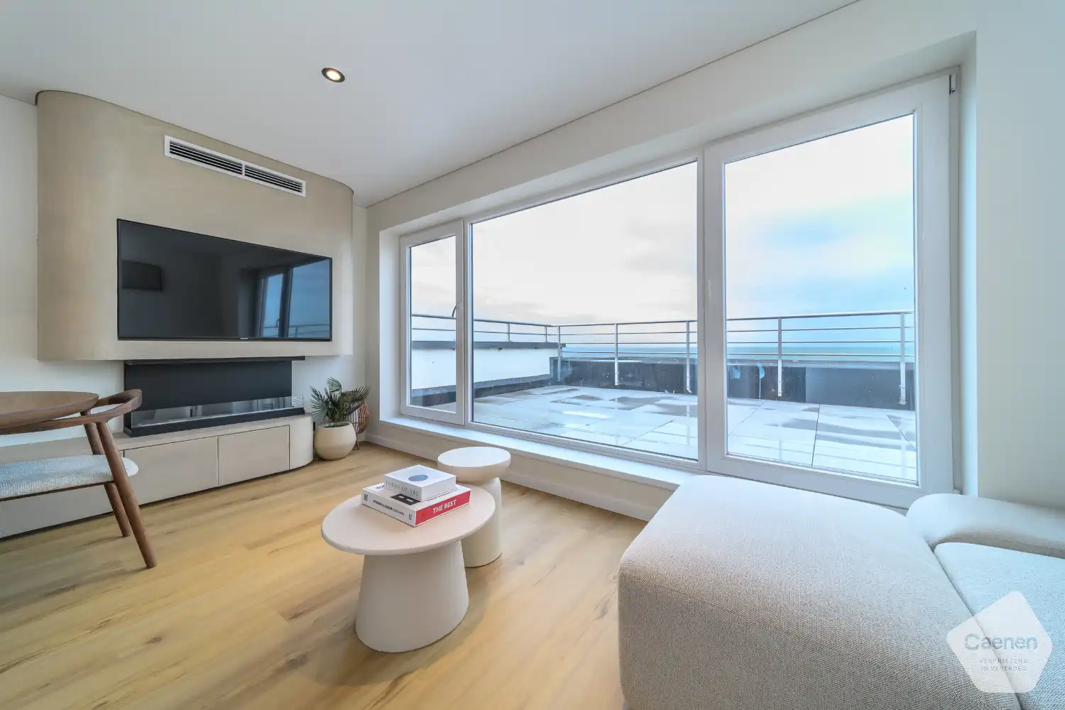 Penthouse op zeedijk met meer dan 30 m² aan terras foto 3